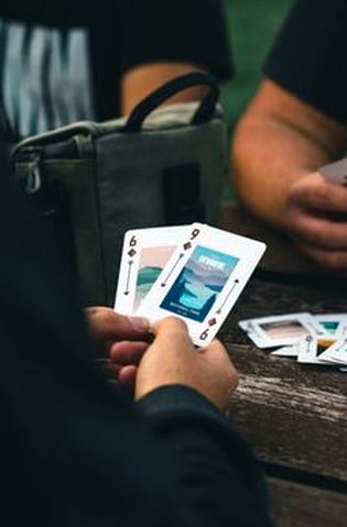 xì dách trực tuyến Debet